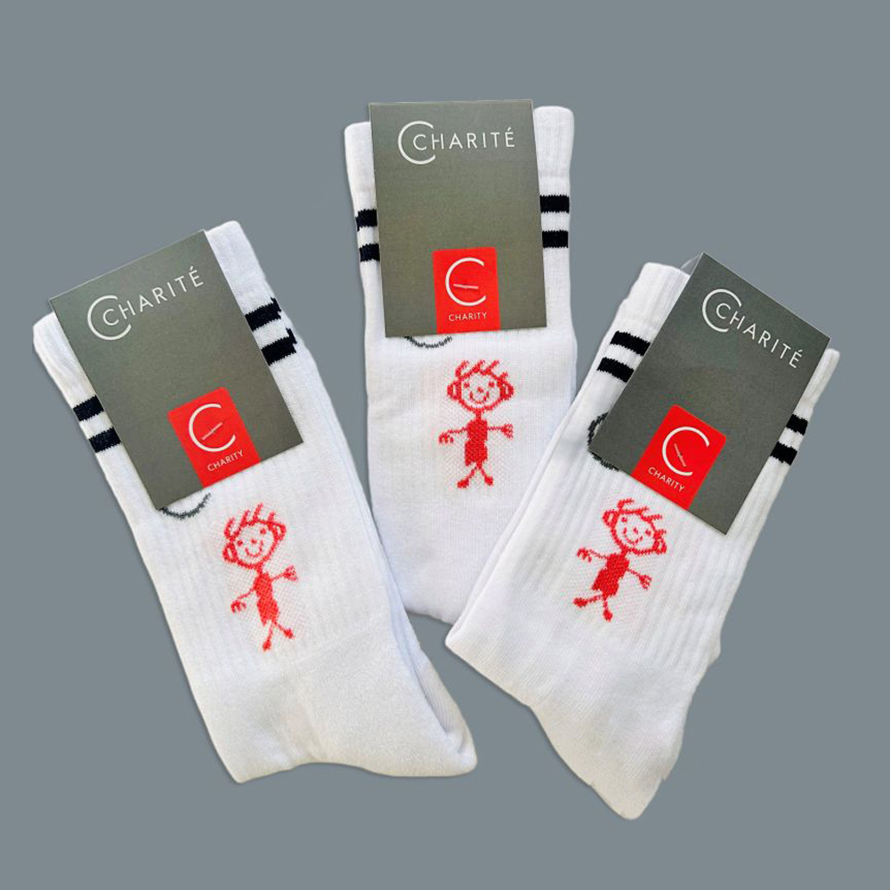 Charity EMI, Socken