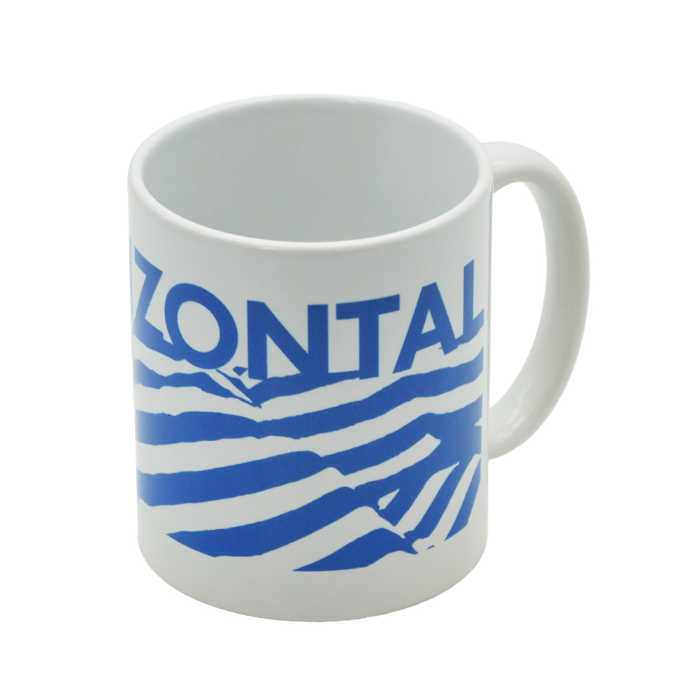CHARITÉ X BMM, Tasse in Blau-Weiß
