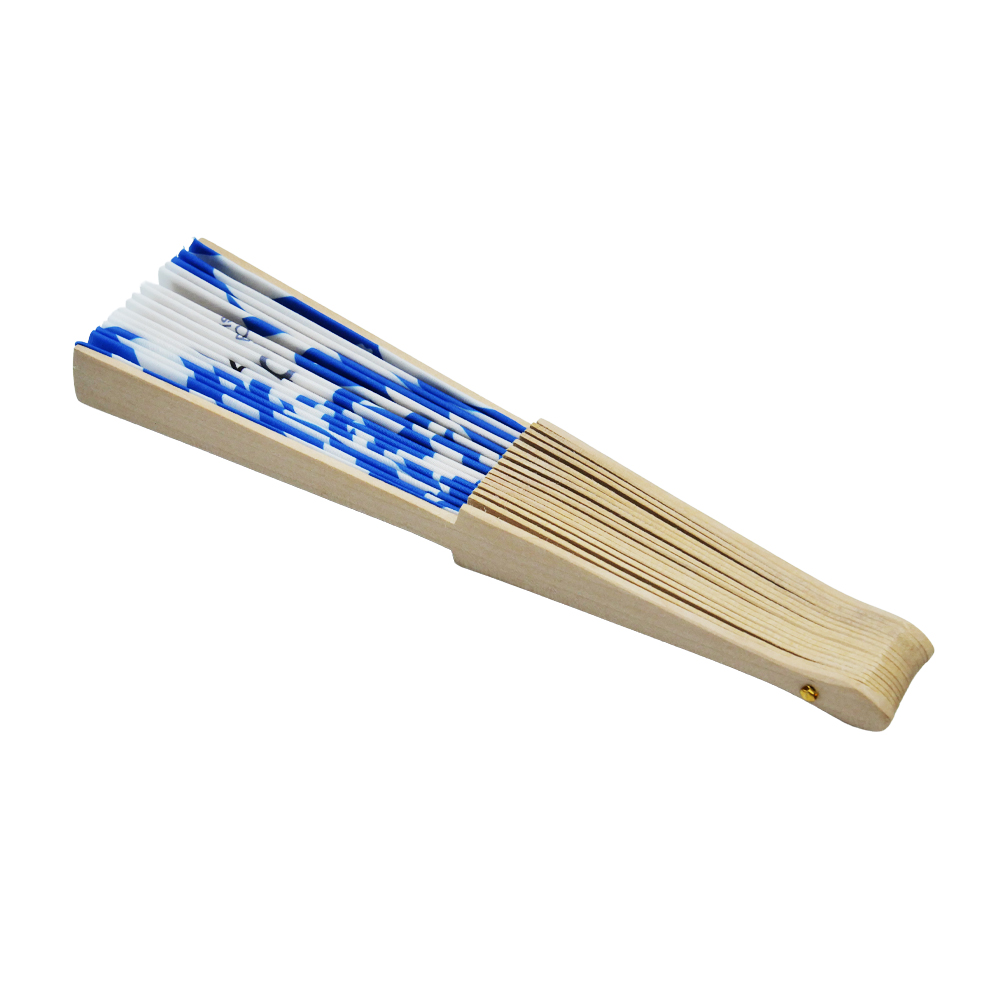 CHARITÉ X BMM, Fächer in Blau-Weiß